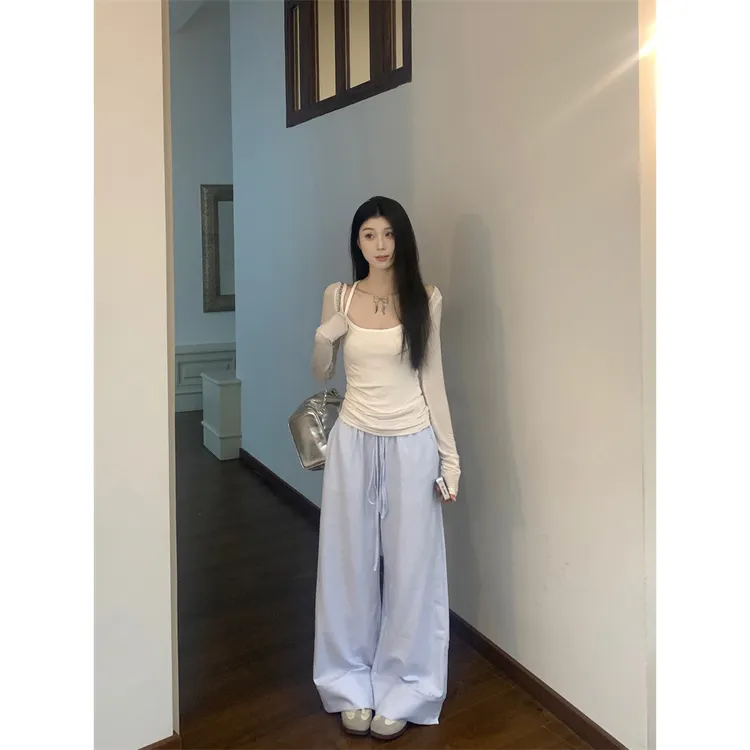 轻奢网红款2025新款女吊带背心打底长袖T恤小衫吊带长裤一套入
