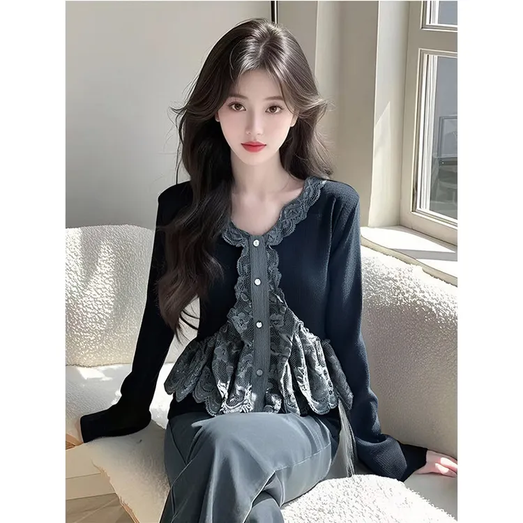 纯欲风辣妹撞色蕾丝拼接V领针织开衫女春秋新款洋气时尚气质上衣