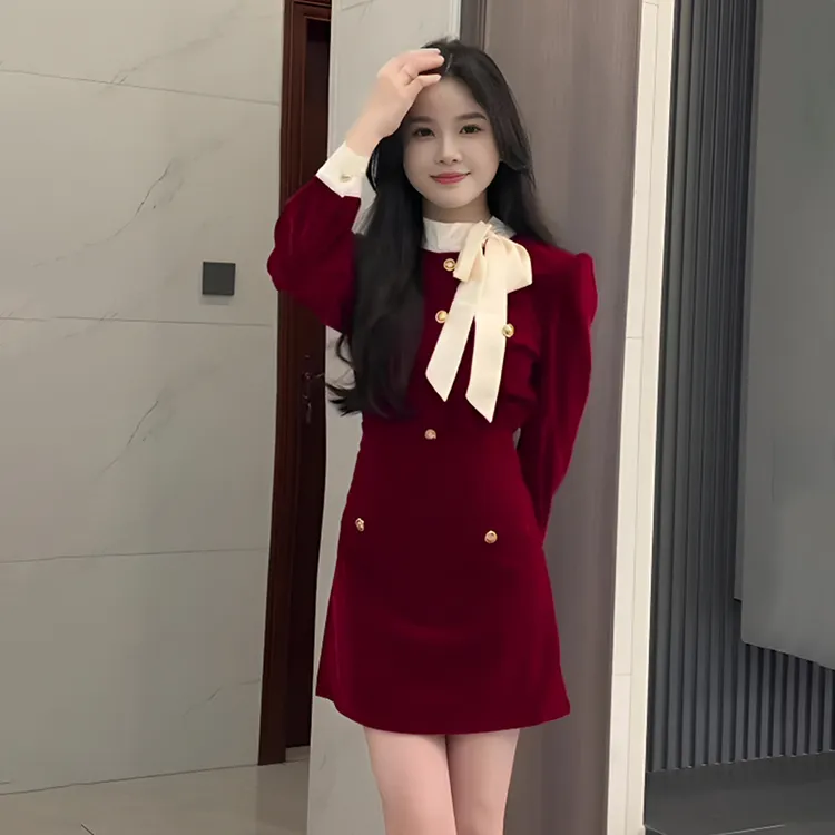 法式小香风蝴蝶结丝绒套装女富家千金拼接包臀裙A字裙新年两件套