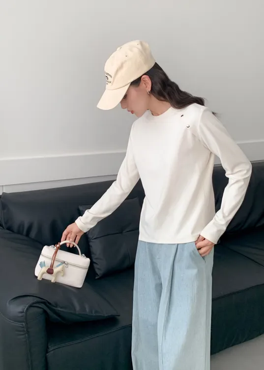 纯色时尚百搭糯米绒设计感下摆显瘦打底秋冬季卫衣内搭