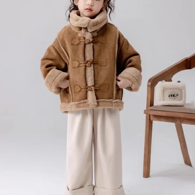 中大童2025冬季新款女童加绒加厚外套儿童鹿皮绒皮毛一体保暖上衣