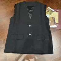 2025早秋款欧货V领两粒扣拼蕾丝袖口西装马甲2308