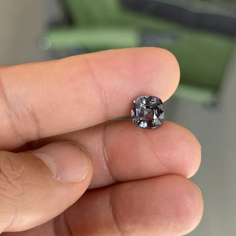 全净缅甸金属灰尖晶石3.4克拉