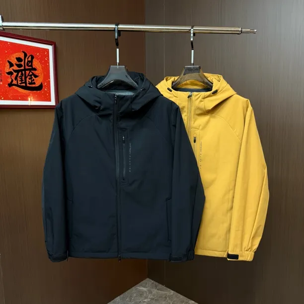 69早春新款冲锋衣休闲户外爆款连帽软壳衣磨绒保暖外套