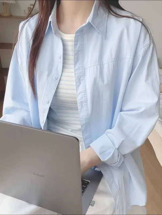 初秋100%纯棉蓝色衬衫通勤穿搭2025新款女薄款长袖衬衣外套上衣潮