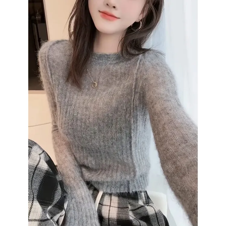 欧货高级感设计感针织上衣女秋冬新款修身显瘦气质喇叭袖休闲上衣
