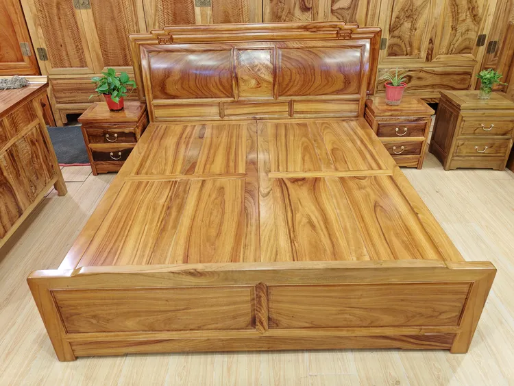 中式老香樟木榫卯结构全实木床双人床纯实木卧室樟木床可定制