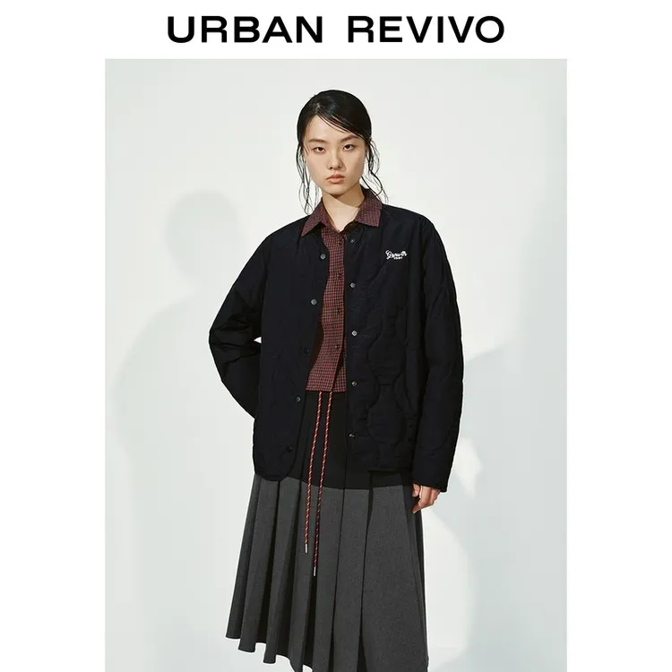 UR2025冬季新款女装休闲立领字母刺绣绗缝棉服UYY150111