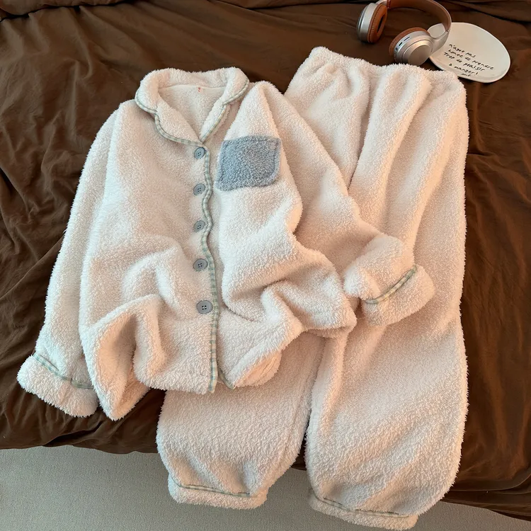 可爱睡衣女款冬季长毛绒简约休闲加厚保暖珊瑚绒可外穿家居服套装