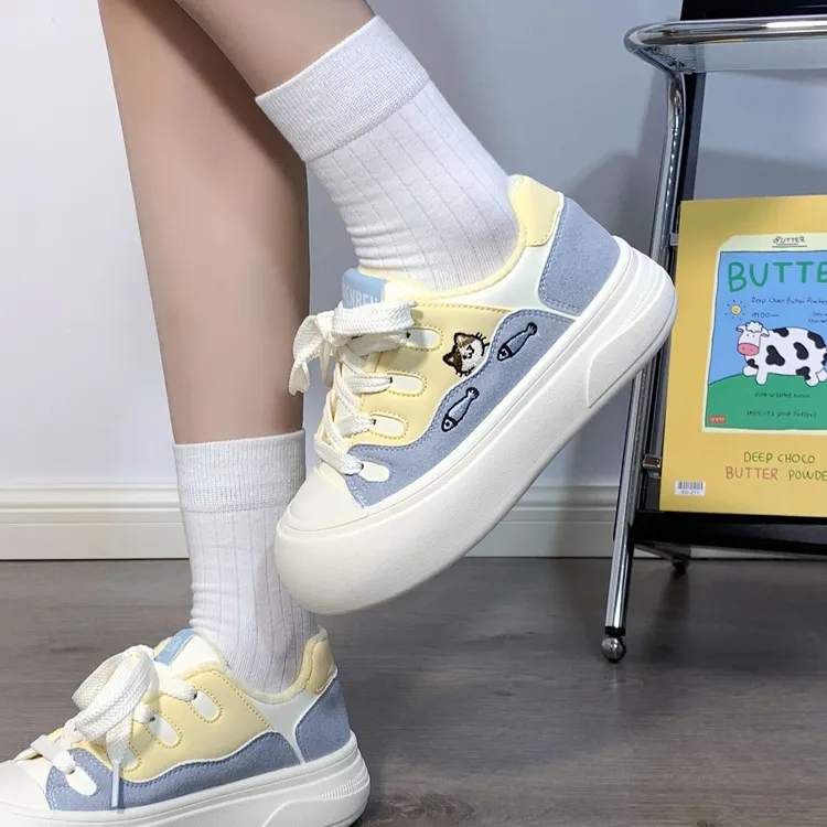 人本大头丑萌小白鞋女2025冬季加绒原创百搭软底透气运动可爱板鞋