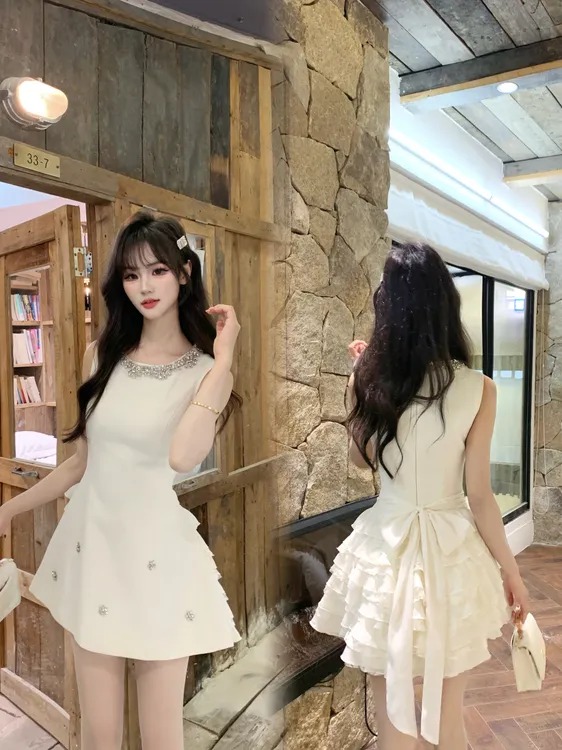 越韩小鱼 纯白缪斯 名媛千金风水钻背心裙气质显瘦蝴蝶结礼裙套装