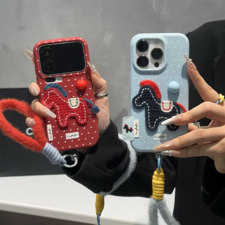 奥菲顿刺绣小马标签挂绳适用苹果17皮纹16手机壳小米vivo华为oppo