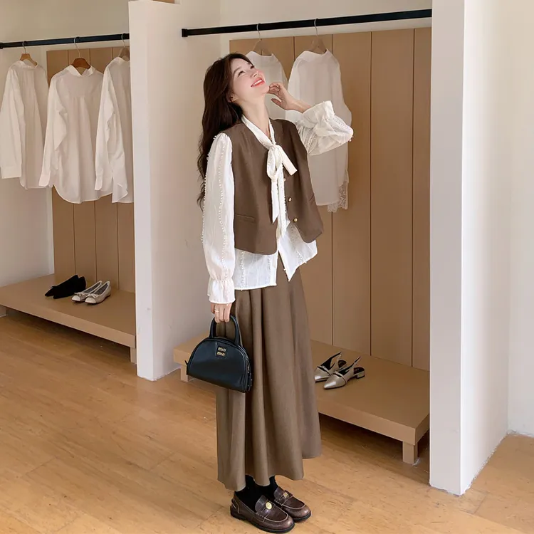 气质法式氛围感衬衫马甲半裙套装2025春秋新款松弛感ins风三件套
