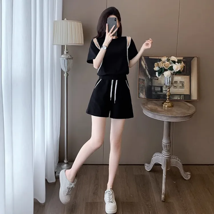 拉夏贝尔时尚休闲运动套装女2025夏季新款短袖上衣配短裤两件套装