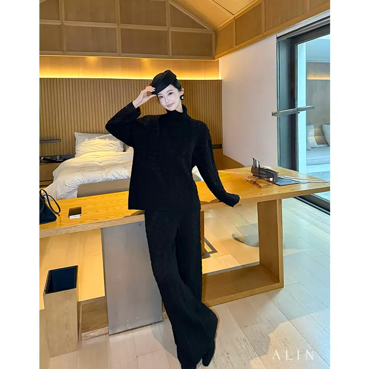 阿琳ALIN【一路生花 】秋冬绵羊毛麻花交织绞花上衣百搭长裤套装女