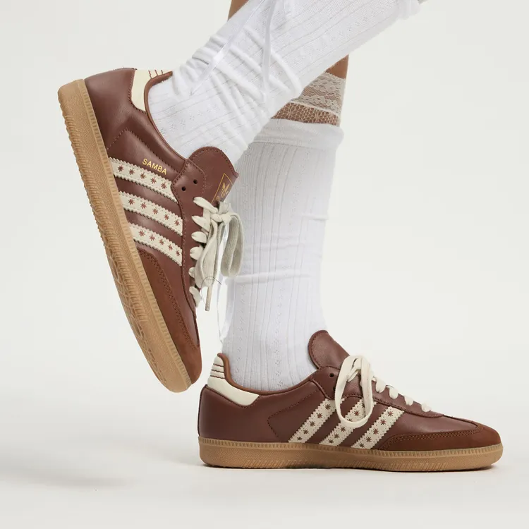 【达人专属】Adidas阿迪达斯三叶草休闲鞋女鞋新款板鞋德训鞋JR8821