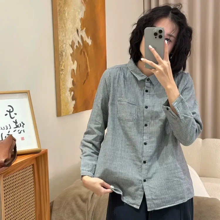 宽松简约设计感休闲百搭上衣新款复古纯棉Polo领长袖条纹衬衫女
