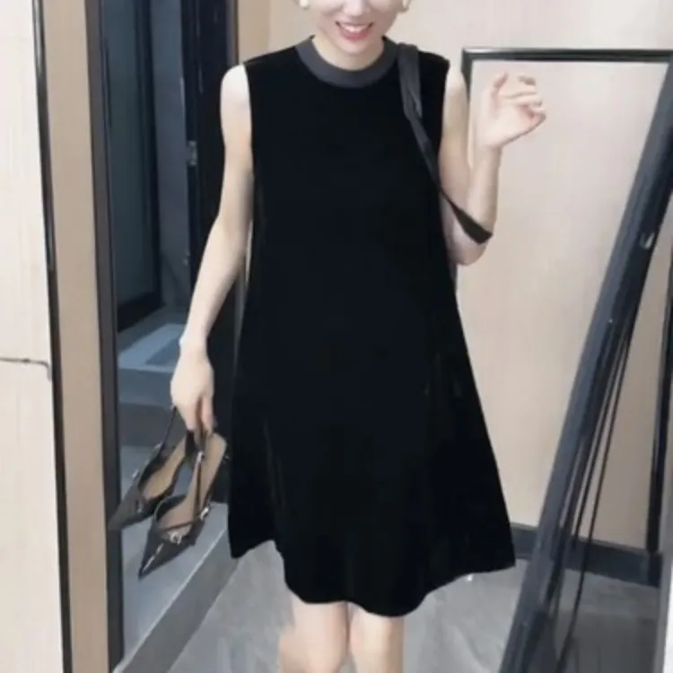 夏季无袖简约气质百搭宽松显瘦短款黑色连衣裙FJ60201