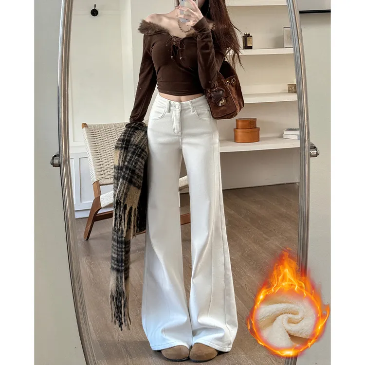 白色喇叭牛仔裤女2025冬新款加绒加厚高腰显瘦小个子百搭微喇裤