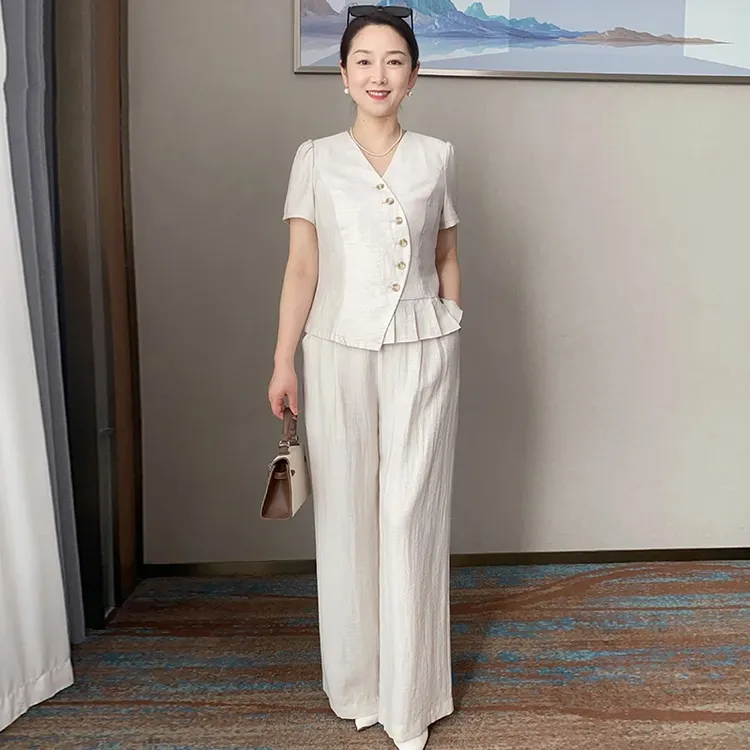 夏季新款妈妈装时尚休闲套装中年女中老年时尚洋气上衣裤子两件套