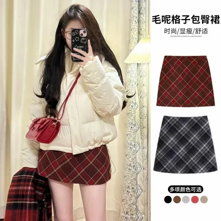 红色复古毛呢格子裙女2024新款小个子包臀网红半身裙炸街女装
