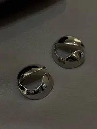 铜合金耳饰 XiXi Yang Y .“一眼相中”小众买手店设计师款耳钉
