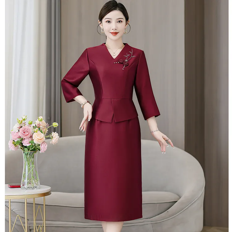 轻奢高端喜婆婆参加结婚礼服秋新款年轻款妈妈婚宴敬酒服连衣裙女
