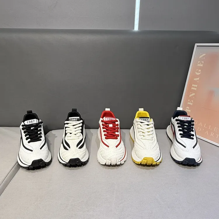 81229 （偏大一码）早春新款百搭潮流休闲轻奢舒适男鞋