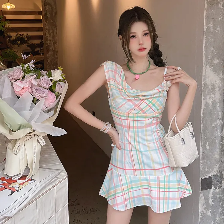 ICYNUDE多巴胺彩色条纹连衣裙斜肩甜美裙子春夏新款碎花上衣