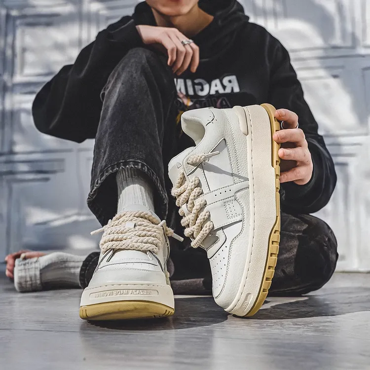 卡汐沐『精选』力荐！男鞋新款时尚小白鞋设计感潮流百搭休闲皮鞋潮