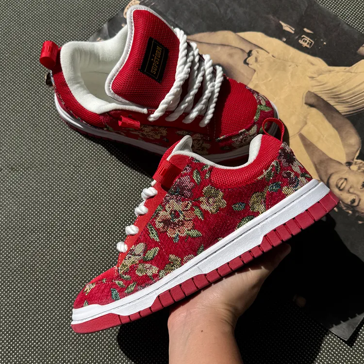 面包板鞋红色厚鞋舌面包鞋厚底软底男鞋大码爆款港风潮鞋百搭鞋子