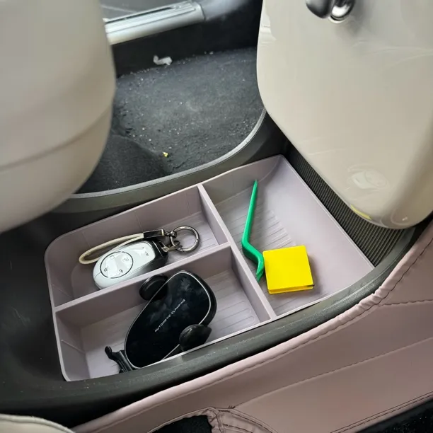 埃安ut中控下层置物盒专用储物盒车内收纳置物配件