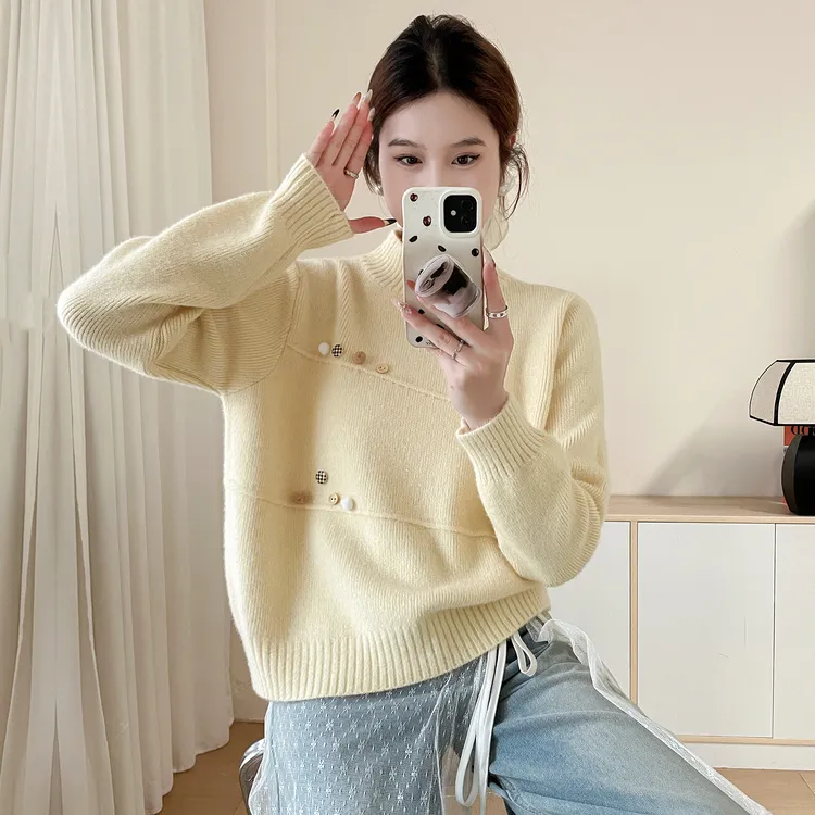 苏醒的乐园冬季新款加厚套头毛衣女SXMY53265半高领横纹小扣子