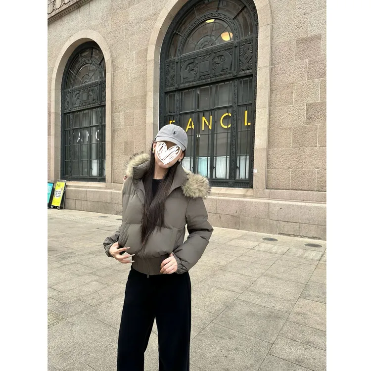 高级感大毛领短款收腰显瘦秋冬季新款加厚保暖连帽棉服外套D911