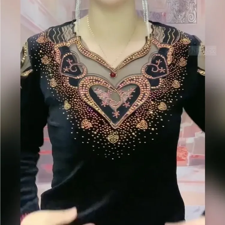 新款时尚小衫V领长袖拼接网纱重工休闲百搭衫中年妈妈烫钻打底衫