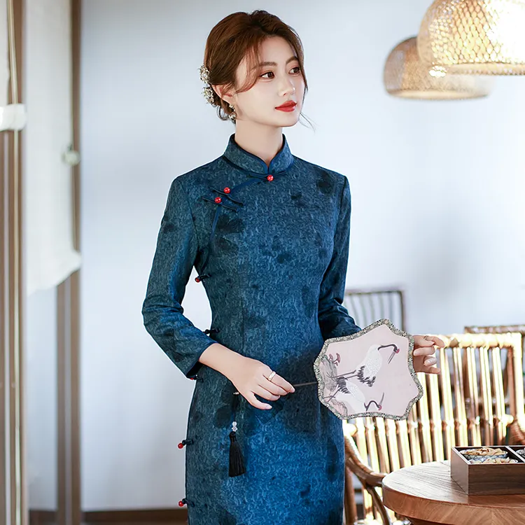 新中式旗袍高端2025老上海素雅礼服国风复古日常可穿裙子改良秋装