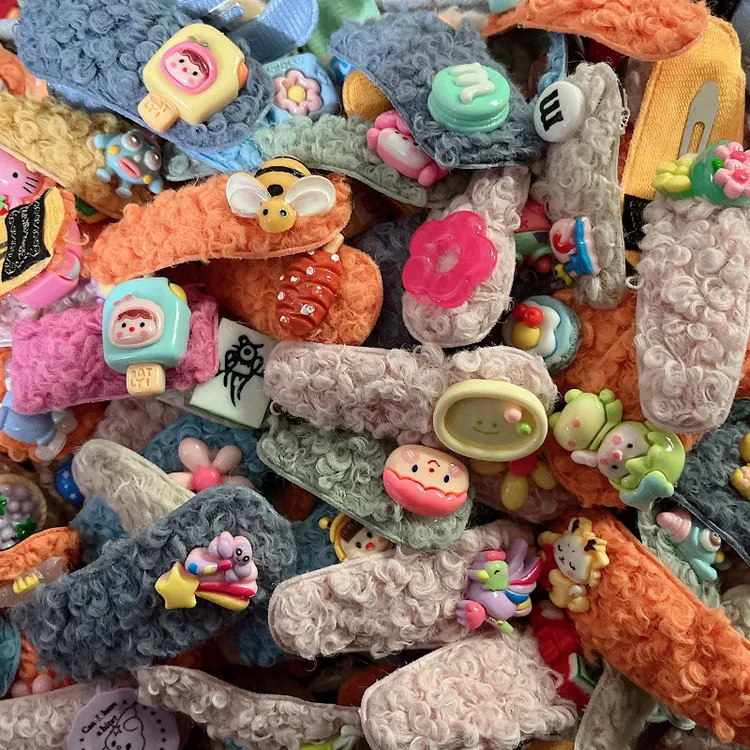 40个羊羔绒发夹卡通幼儿园发夹手工毛绒发夹摆摊发饰刘海夹碎发夹