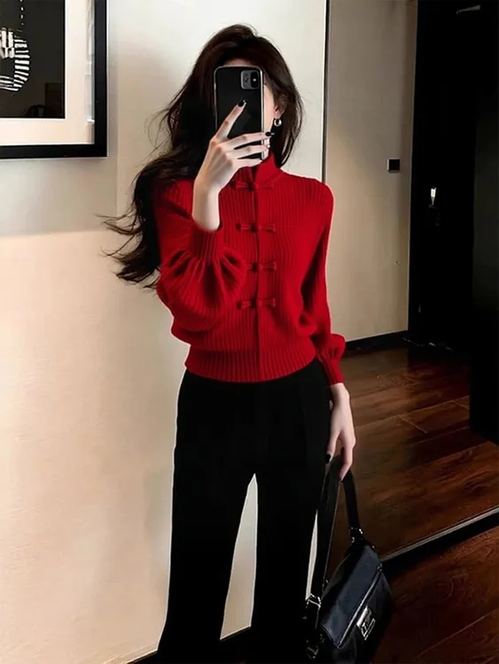新中式盘扣红色针织衫秋冬新款时尚设计感中国风短款毛衣网红爆款
