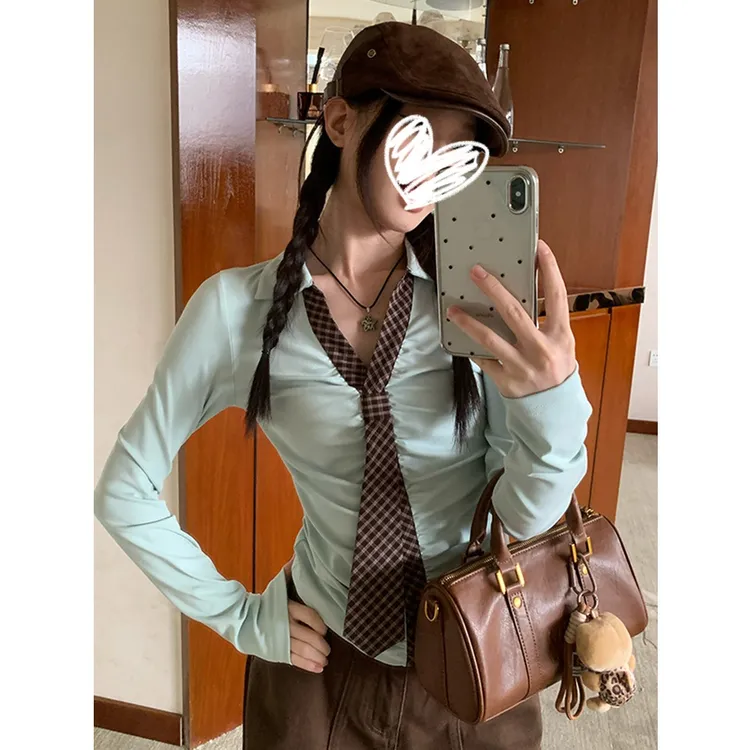 韩系休闲小众ins绿色内搭打底衫长袖T恤女秋季新款设计感小众上衣