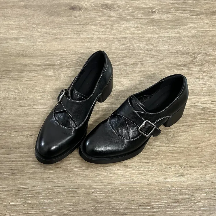 Dannyfrey新款英伦风复古皮带扣头层水洗羊皮圆头一脚蹬单鞋5CM