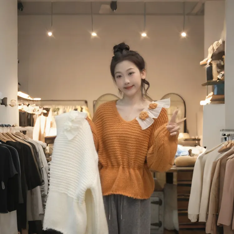 【闵笑一】左岸玫瑰 多巴胺花朵装饰V领针织毛衣女橘色收腰高级感