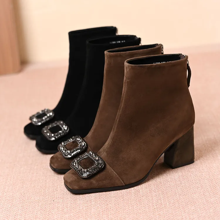 真皮羊皮秋冬法式方头水钻靴子弹力靴漆皮水钻高跟时尚百搭瘦瘦靴