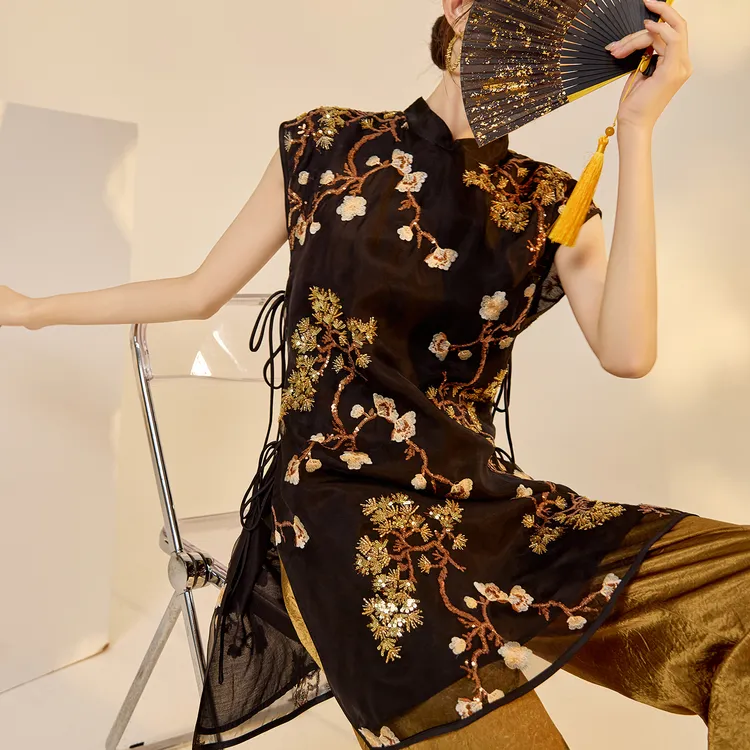 新中式轻奢气质背心国风松柏刺绣亮片钉珠立领系带设计马甲 N6075