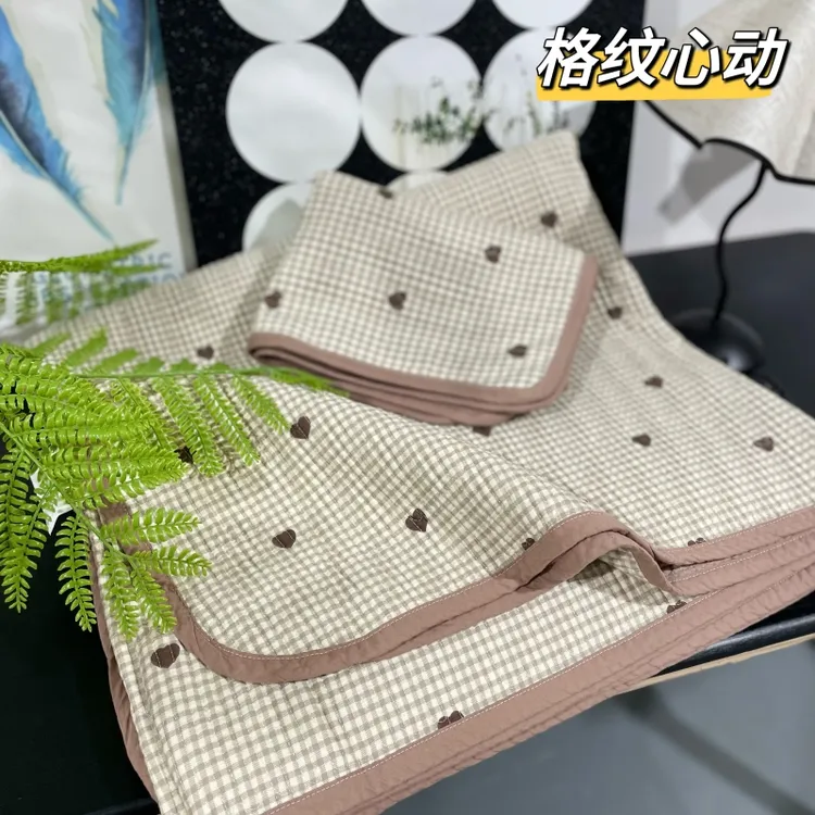 新疆全棉纯棉床盖三件套小清新夹棉防滑被单可机洗双面可用床单