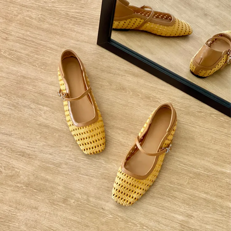 HUSSLOVE 头层牛皮·跟高2.5CM·百搭度假风编织显瘦一字带单鞋