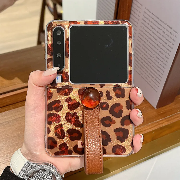 适用华为Pura x手机壳豹纹圆珠手带pocket2折叠屏小米荣耀保护套