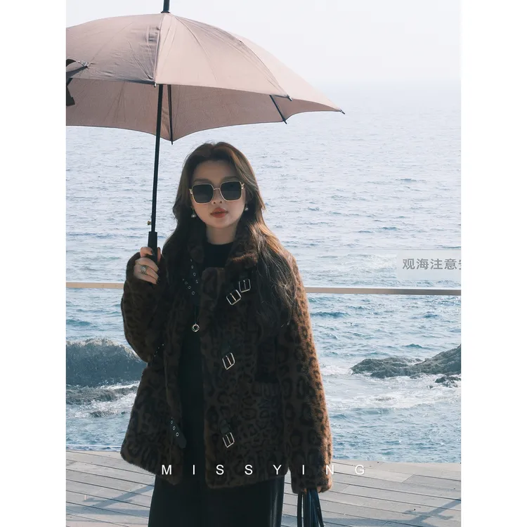 应小姐【豹纹女士】微胖大码秋冬美式复古宽松显瘦时尚小众豹纹外套