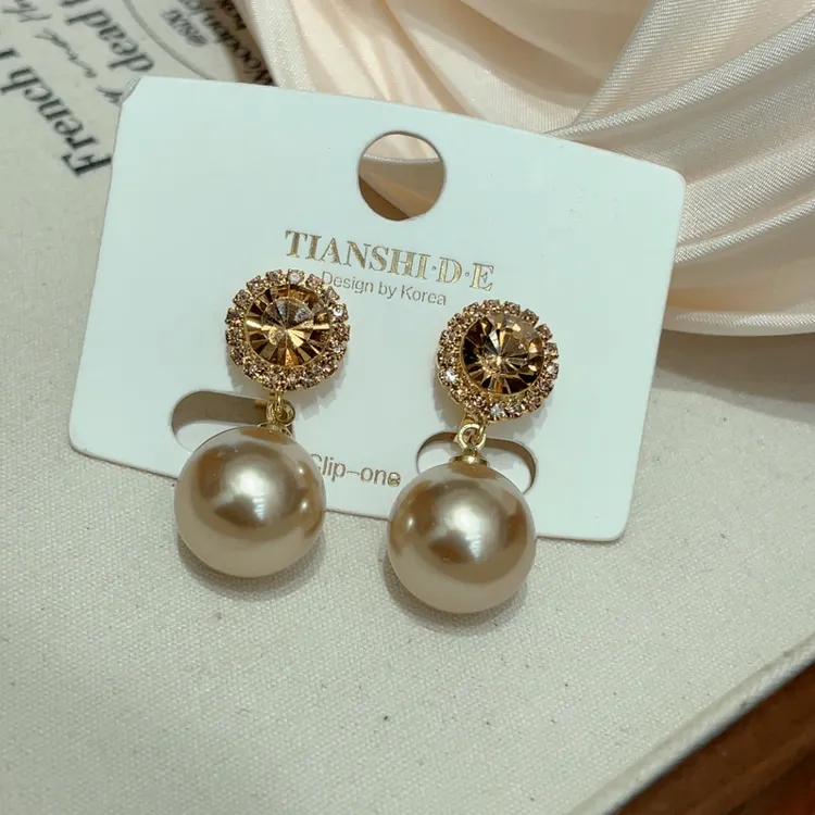 铜合金合成锆石耳饰 法式小香风仿珍珠无耳洞耳夹女轻奢金色耳环