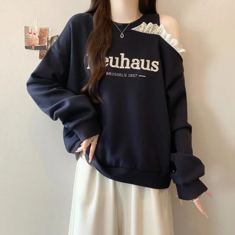 大码设计感字母印花露肩卫衣女春秋胖MM宽松显瘦百搭洋气长袖上衣