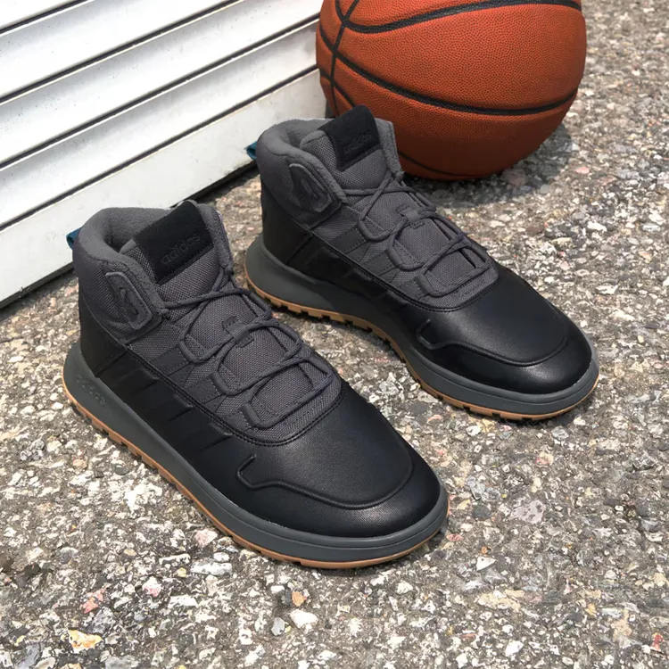 adidas阿迪达斯男Fusion Boosts运动加绒保暖中帮休闲棉鞋 EE9706